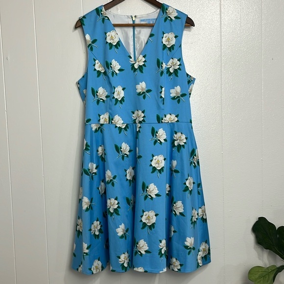 Draper James Dresses & Skirts - Draper James Dress Size 14 Magnolia Love